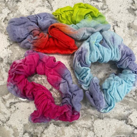 Set of 3 hand tie dyed scrunchies - Picture 1 of 4